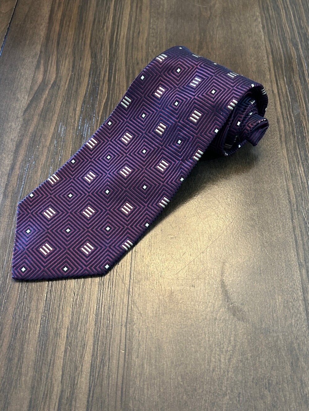 Tom James Innocenti Silk Geometric Print Tie Purple Handsewn USA Vintage Necktie